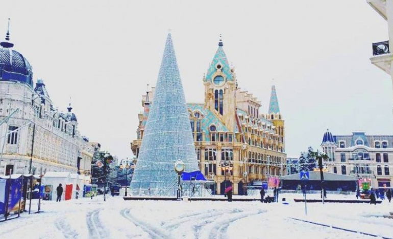 Winter Trip to Batumi: Discover the Charm of Eclipse Casino ❄️🎰